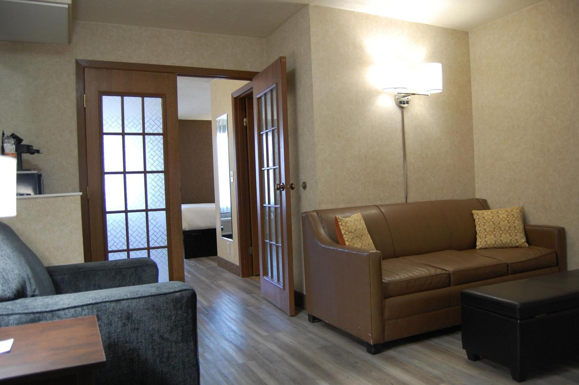 King Suite Sofa Bed Non-Smoking
