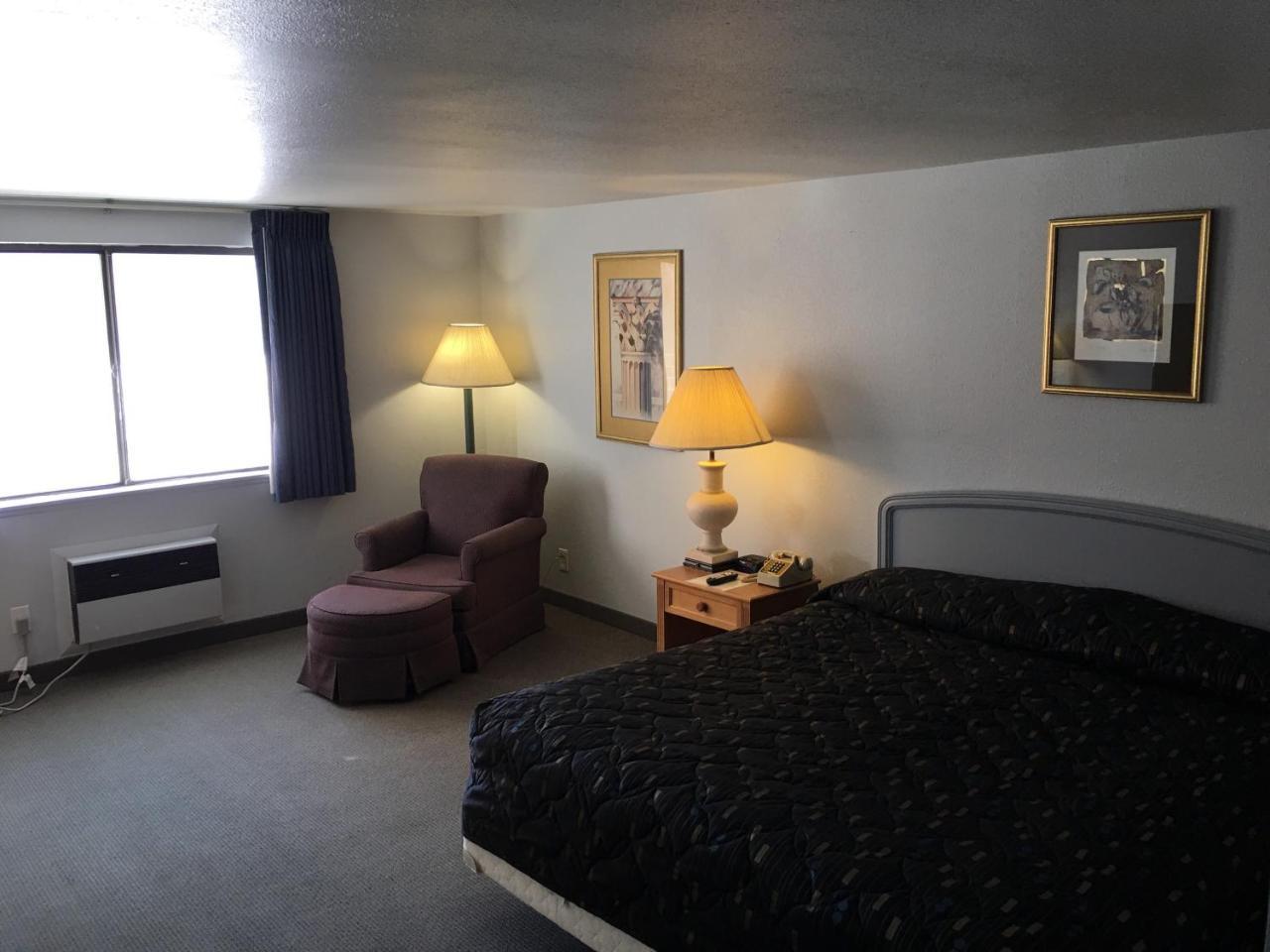 Deluxe King Room,739226542:JPEG